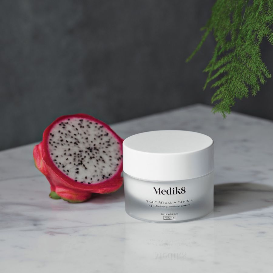 Medik8 Intelligent Retinol Smoothing Cream